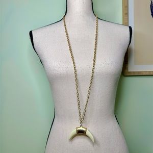 Plunder Blakely Horn Necklace